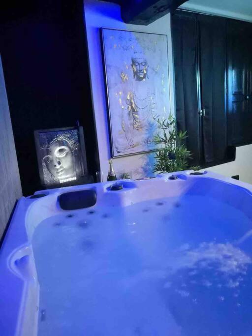 Loveroom La Parenthese D 'Auxerre Bagian luar foto